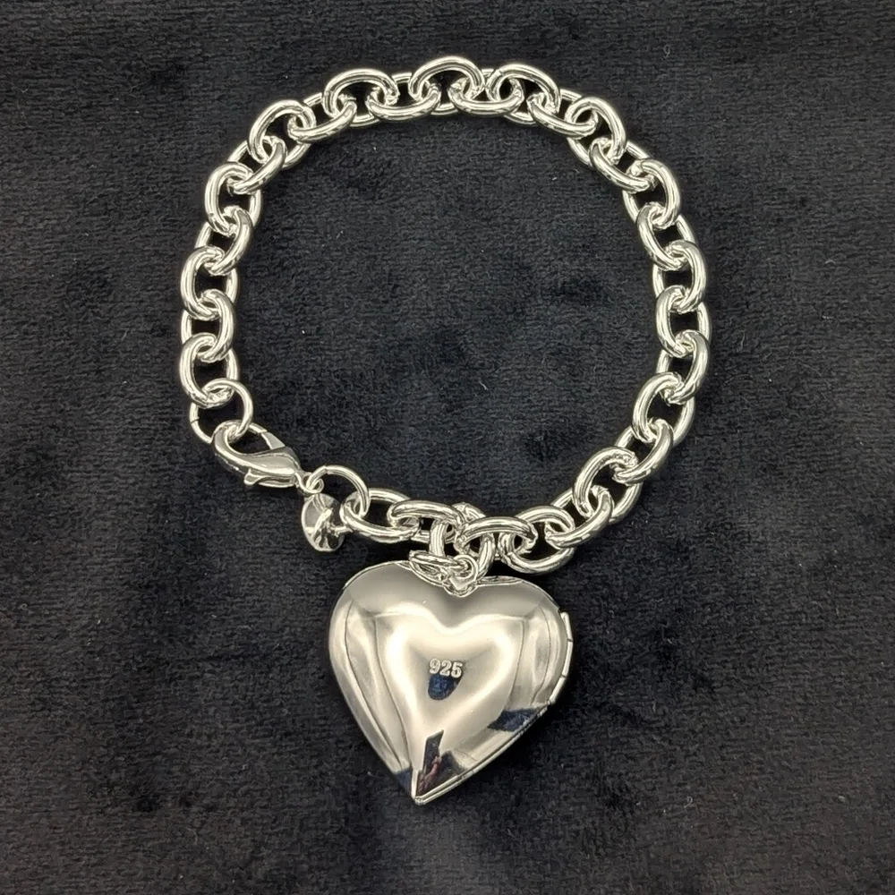 Elegant Silver Heart Charm Bracelet